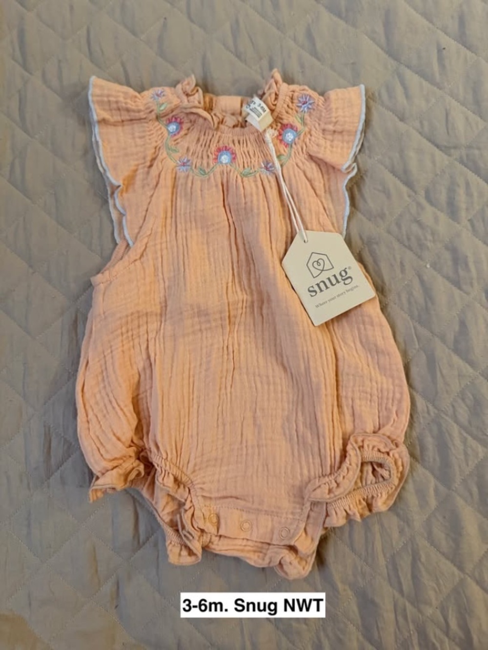 Snug Smocked Peach Bubble Romper NWT 3-6m.